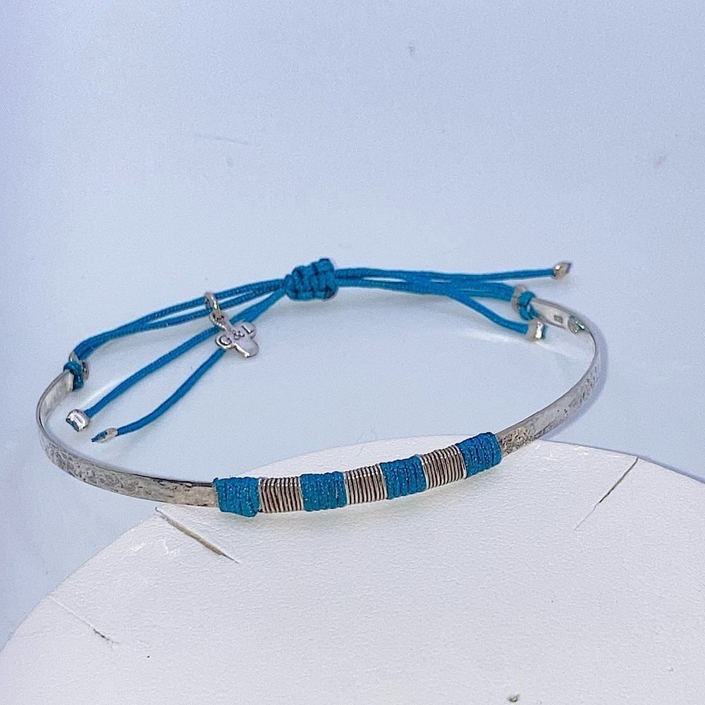 B&L Sterling Silver Thin Hammered Design Adustable String Wrap Bolo Bracelet OS